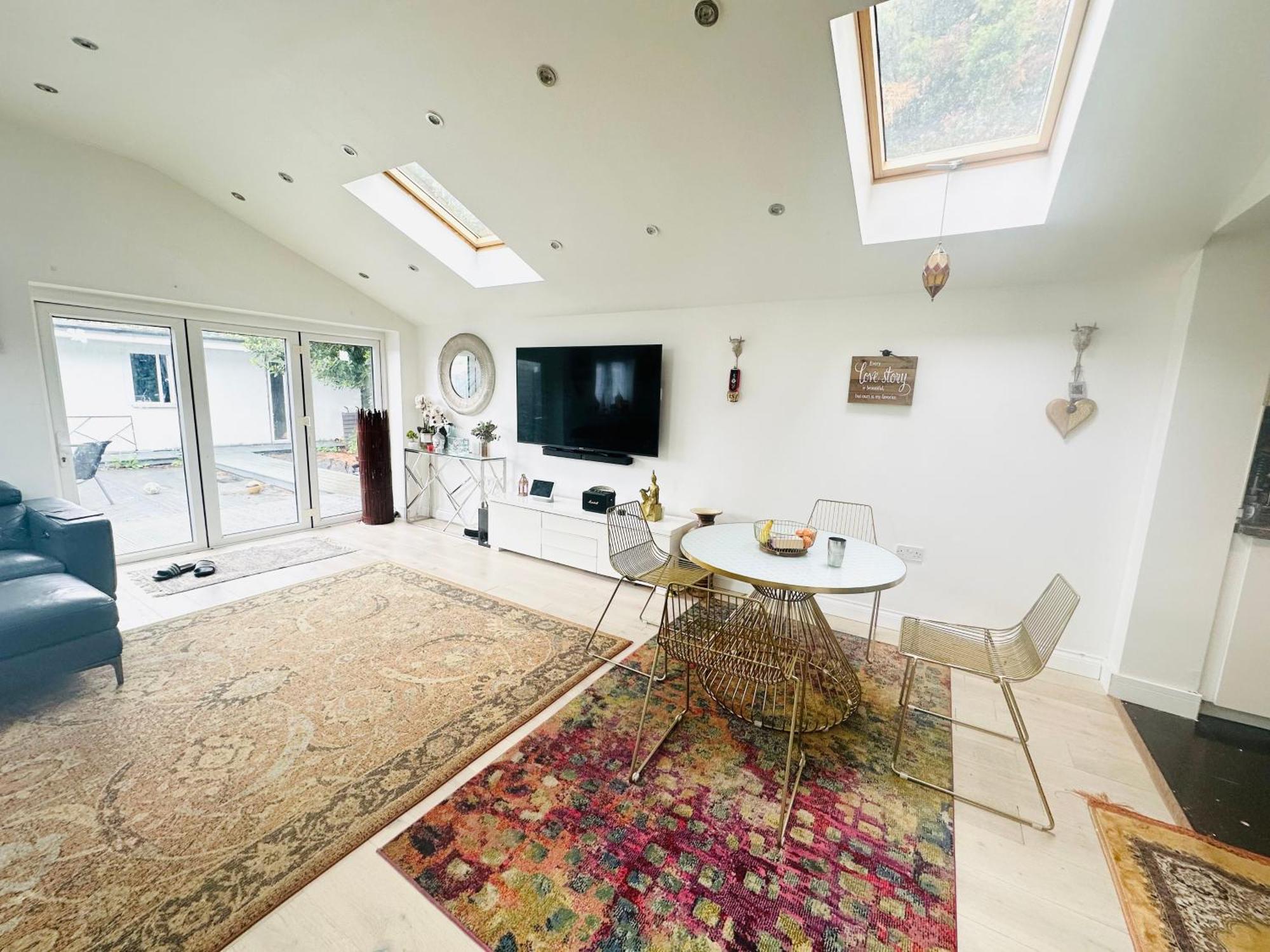 Beautiful Home In London With Easy Access To Central London Sutton  Exterior foto